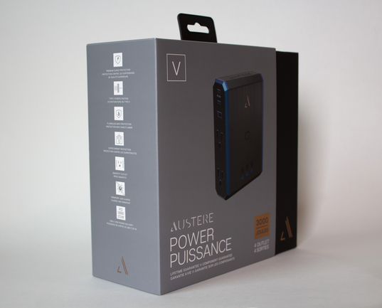 Austere V Series Power 4-Outlet With Omniport USB & 20W USB-C PD Port - Black - Austere V Series Power 4-Outlet With Omniport USB & 20W USB-C PD Port - Detailshot 5